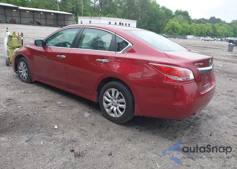 2013 Nissan Altima 2.5 S z USA, uszkodzony, nr VIN 1N4AL3AP2DN553952